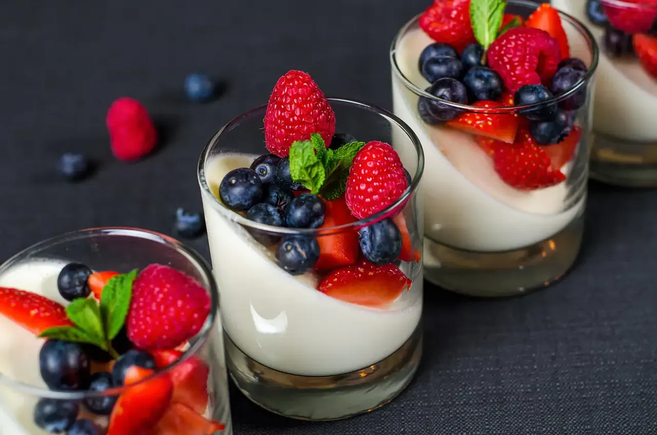 Basilika-pannacotta