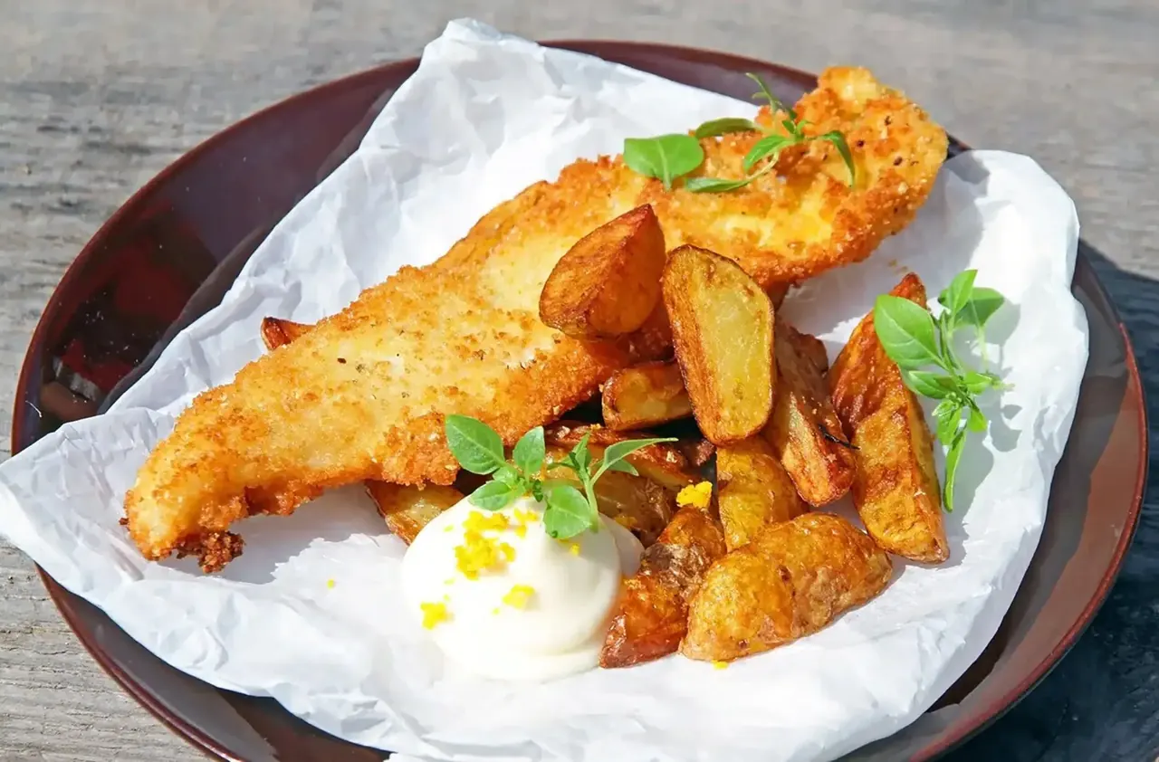 Fish and chips, tuoretta kuhaa ja uusia perunoita