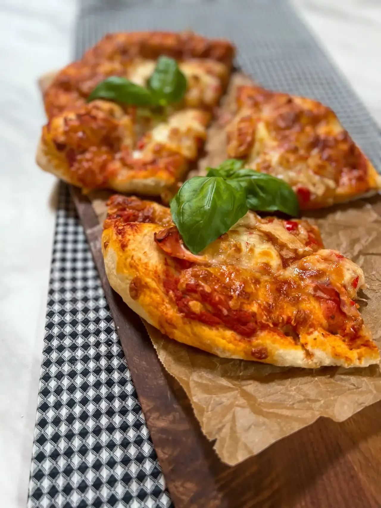 Upgreidattu kinkku-ananaspizza