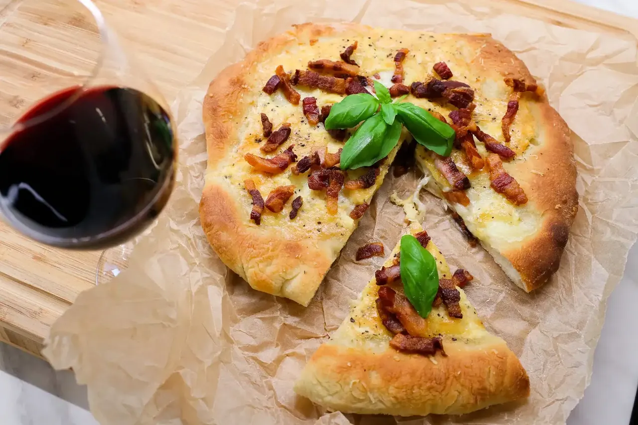 Pizza Carbonara