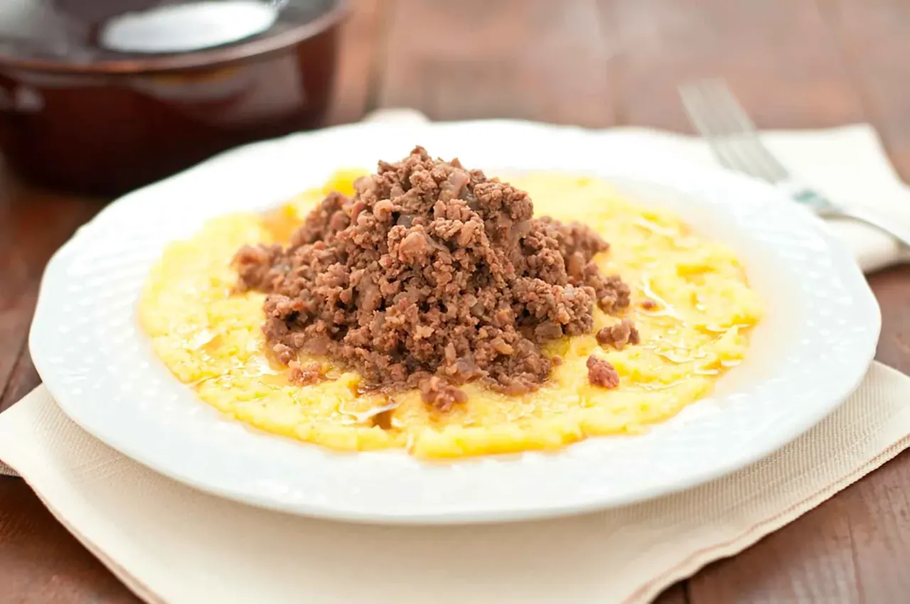 Italialainen bruscitti ja polenta