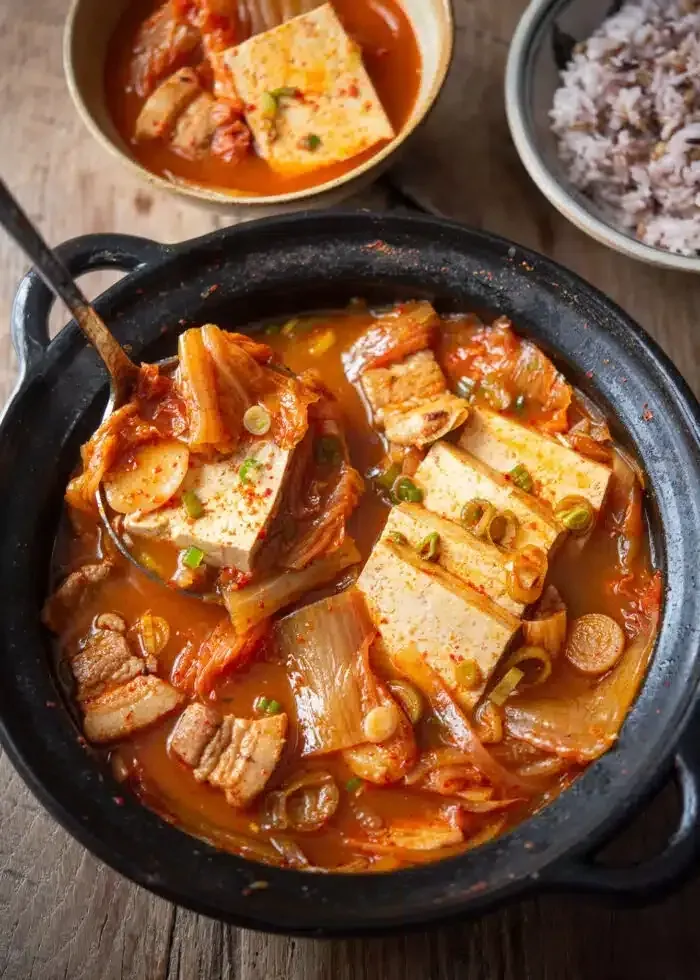 Kimchi Jigae - korealainen porsaanlihakeitto