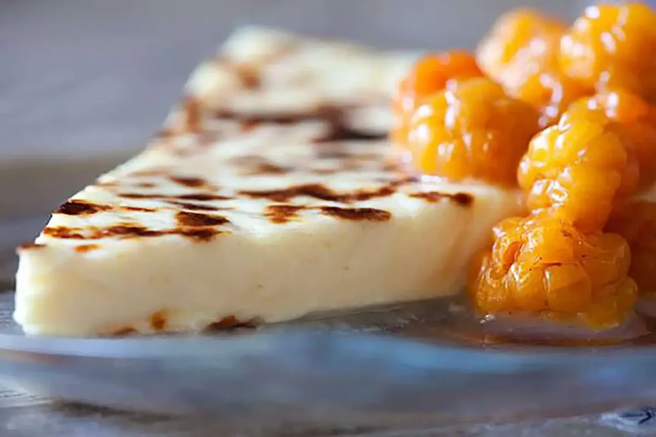 Leipäjuustoa ja lakkaa