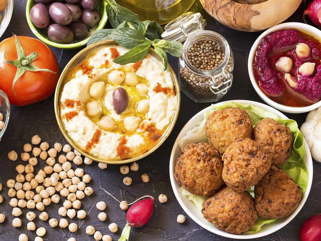 Libanonilaiset falafelit & hummus