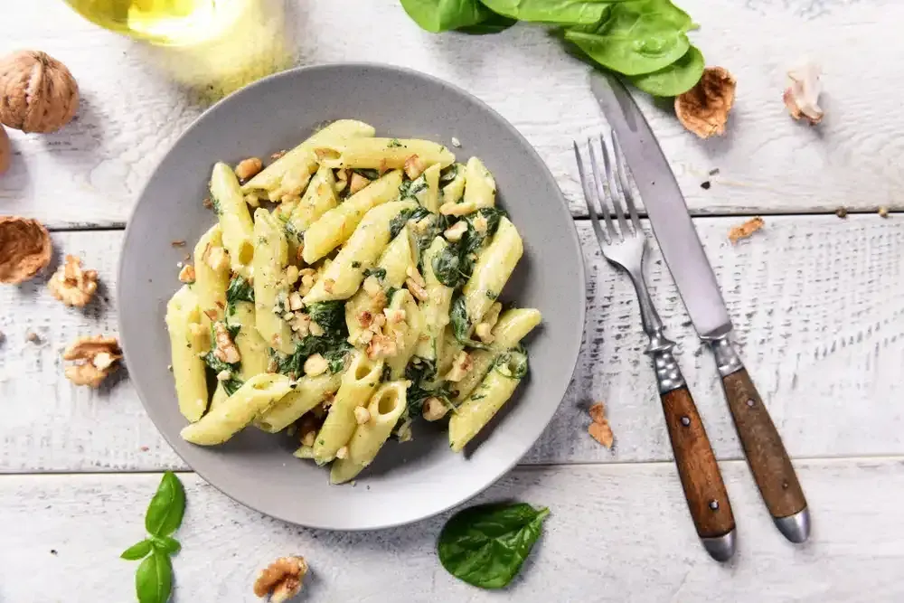 Pähkinäinen Pinaattipasta
