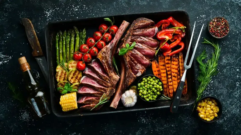 Täydellinen Tomahawk ja grillikasvikset
