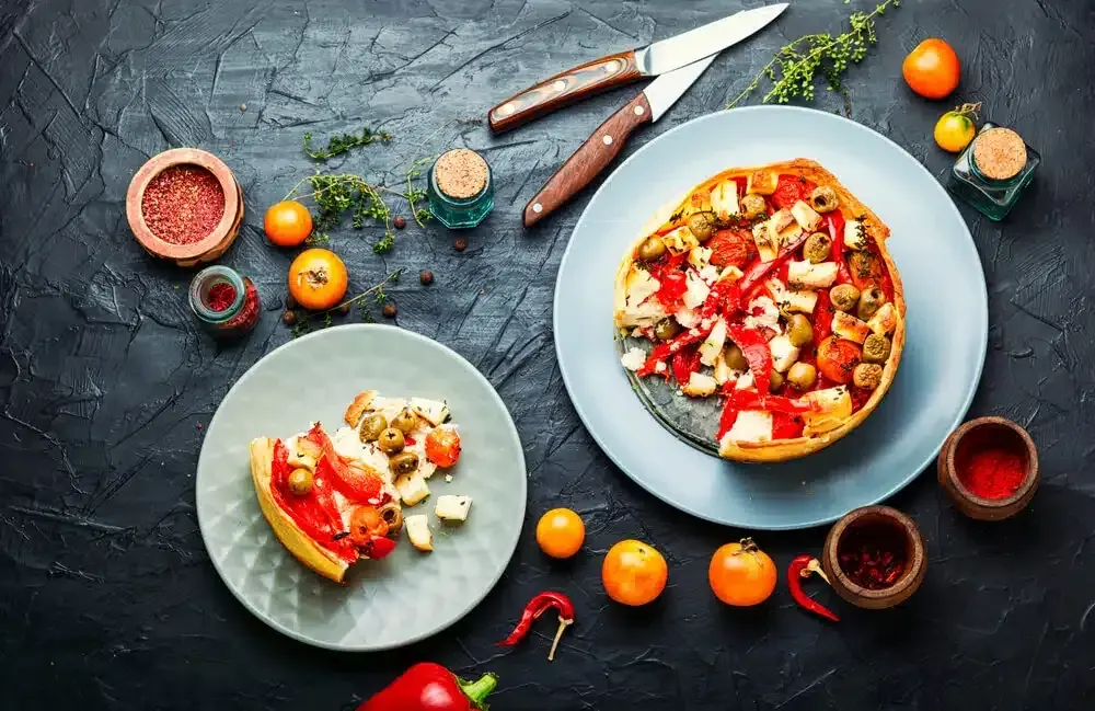 Feta-paprikapiirakka