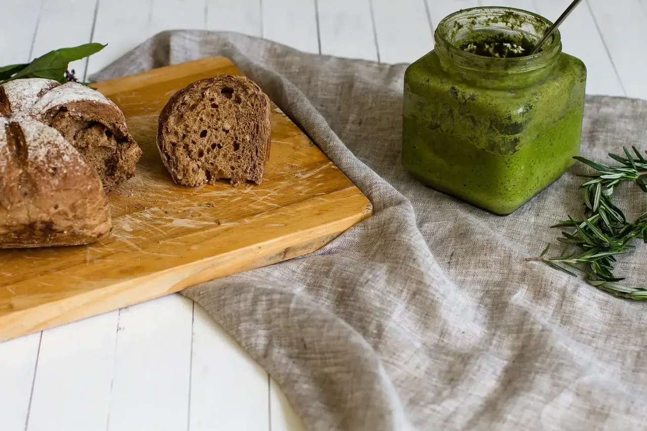 Mämmileivät ja minttupesto