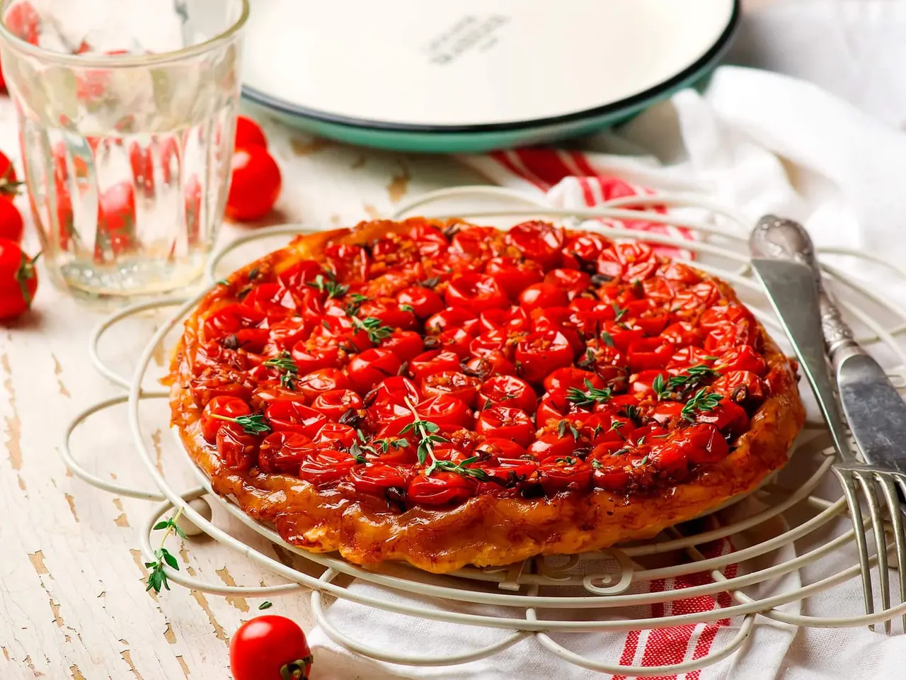 Tomaattinen tarte tatin